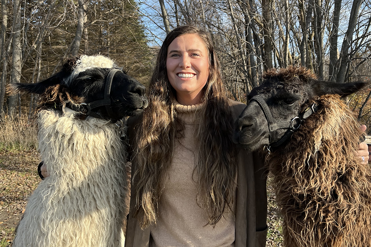 Hannah Olson, founder of Happy Jolly Llamas